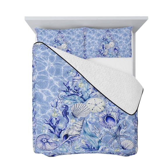 Queen Quilt Bedding Set, Winter Ocean Starfish Conch Shell Soft Microfiber Summer Bedspread Coverlet with 2 Pillow Shams for All Season, Coastal Christmas Tree Breathable Bedding Set for Hot Sleepers