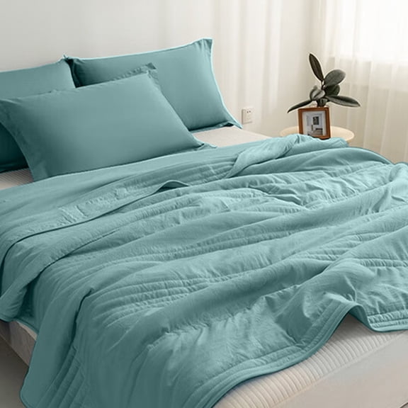 Queen Quilt,Summer Quilt Queen,Lightweight Quilt Solid Color Machine Washable Conditioning Quilt Summer Cool Thin Fiber Quilt for All Ages Quilts for Queen Bed(Green 60*40in)