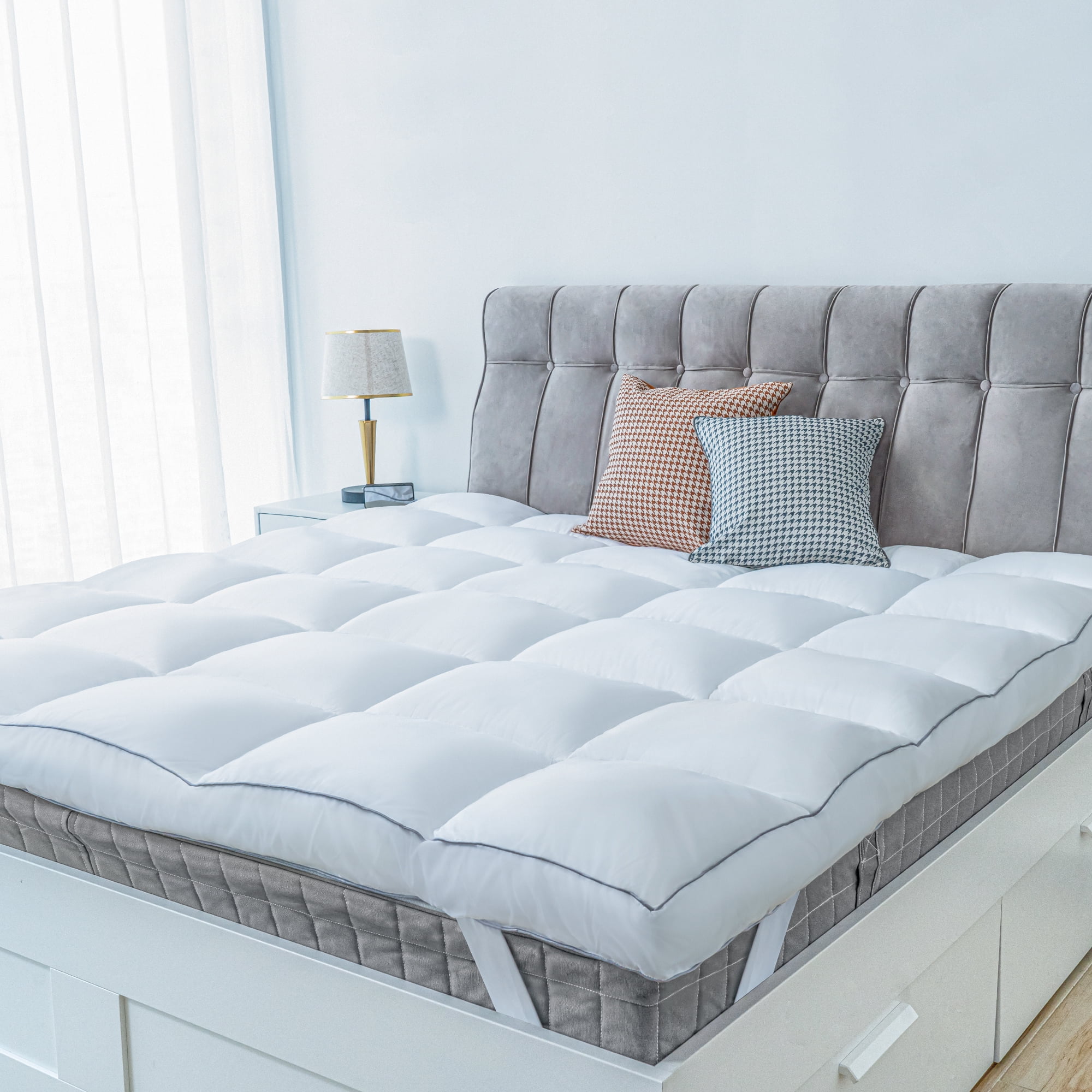 Luxury Loft Mattress Topper with Hollowfibre Fill, 100% Cotton Cover &  Elasticated Straps - Size Single, H12.5 x W90 x D190cm