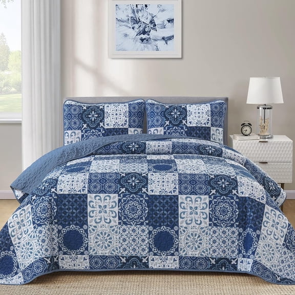Queen Size 3-Piece Navy Blue Plaid Patchwork Quilt Set, Boho Farmhouse Microfiber Bedspread