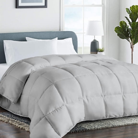 Queen Size All-Season Down Alternative Comforter Box Stitched Machine Washable Light Grey 88" x 88"
