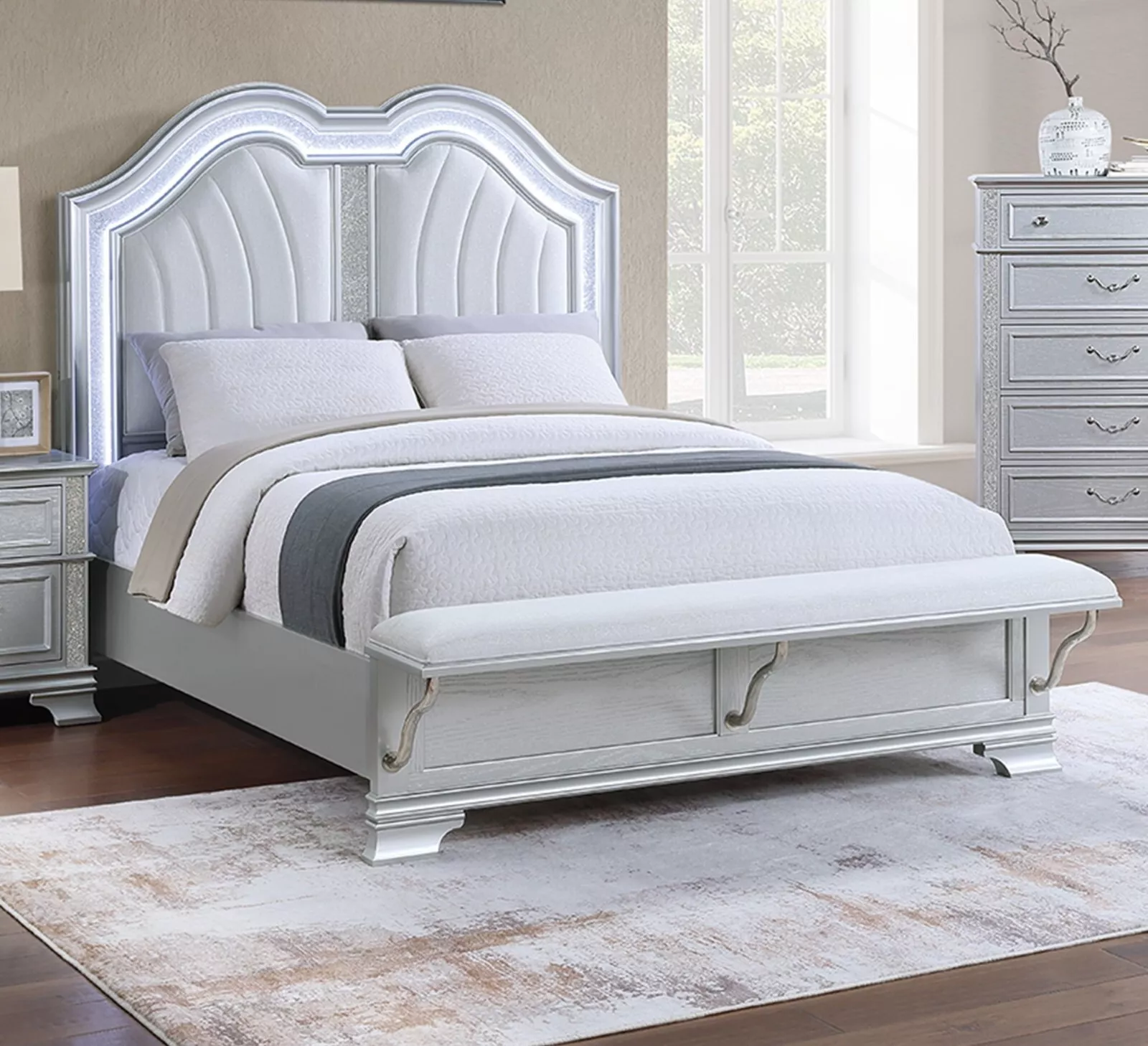 Queen Size Bed Light Gray Arched HB Becnh FB Glitter Strip Accent 1pc Bedframe Luxury Furniture
