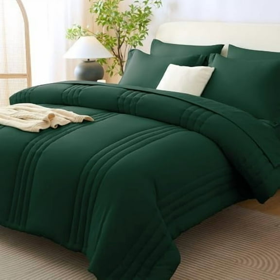 Queen Size Comforter Sets - 7 Piece Bed in a Bag Emerald Green Comforter Set with Sheets Queen Bed Set All Seasons, Bedding Set with Down Alternative Comforter, Sheets, Pillowcases & Shams