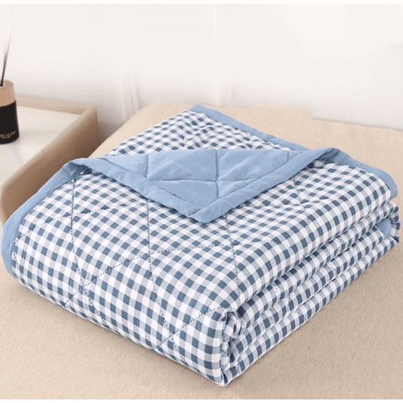 Breathable Lightweight Comforter Summer Quilt Cooling Design For Comfortable Night Sleep(39.37x59.06in)