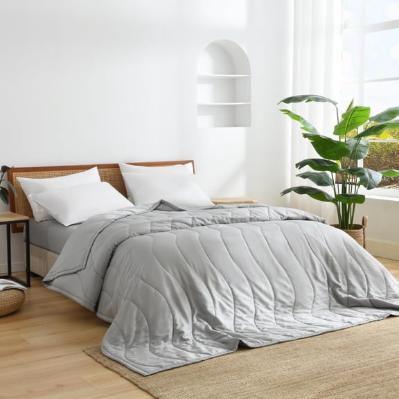 Queen Size Cooling Bamboo Rayon Quilt, Lightweight Breathable Silky Soft S-Shape Quilted Bedding for Spring Summer, Machine Washable Comforter, 90" x 90" Ivory
