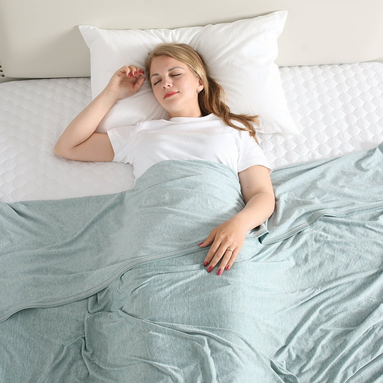 Queen Size Lightweight Cooling Blanket for Hot Sleepers Summer Cold Thin Blankets for Night Sweats Soft Bed Blanket Walmart