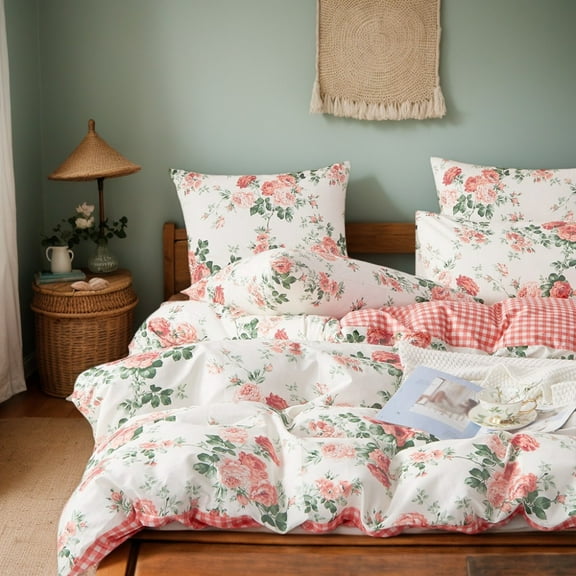 Queen Size Fresh Floral 3-Piece Bedding Set – Elegant Option for Master Bedrooms, Featuring Pink Flowers & Green Leaves in A Pastoral Style. All Seasons, Zipper Closure, Wrinkle-Resistant & Durable.