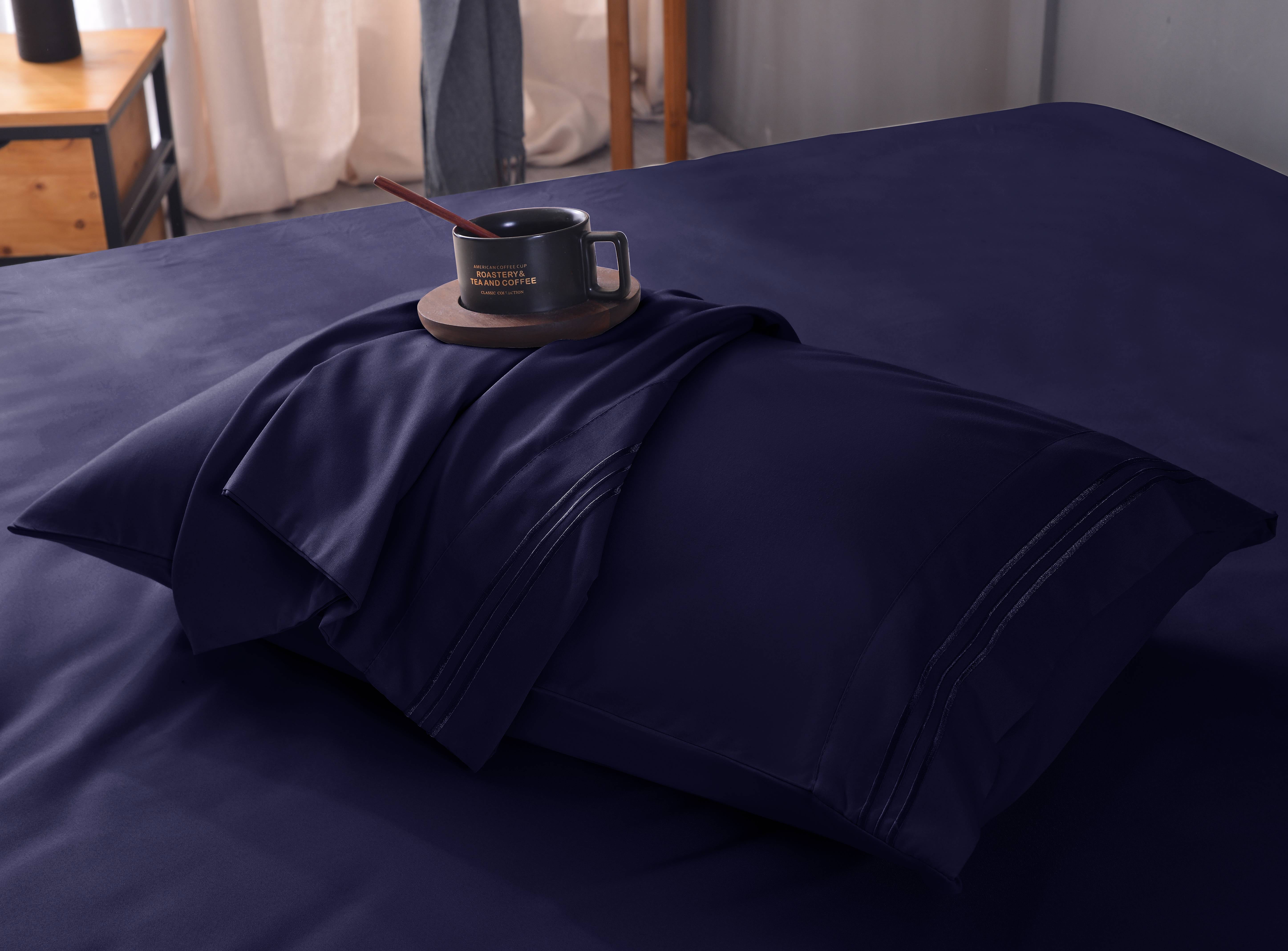 Queen Size Pillowcase, Hotel Luxury Pillowcase, Extra Soft,Easy Fit,Breathable and Cooling Sheets,Wrinkle Free Navy Blue