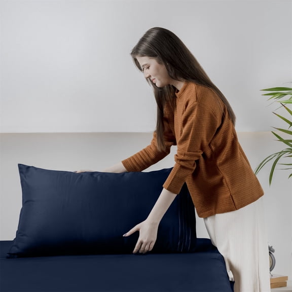 Queen Size Sheet Set, Soft Microfiber 4 Piece Hotel Luxury Bed Sheets with Deep Pockets - Embroidered Pillow Cases - Side Storage Pocket Fitted Sheet - Flat Sheet (Navy)