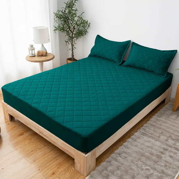 Queen Size Waterproof Mattress Protector - Soft Breathable Queen Bed Waterproof Mattress Cover, Noiseless, Washable Cooling Mattress Pad - Fitted with Stretchable 18 inches Deep Pocket