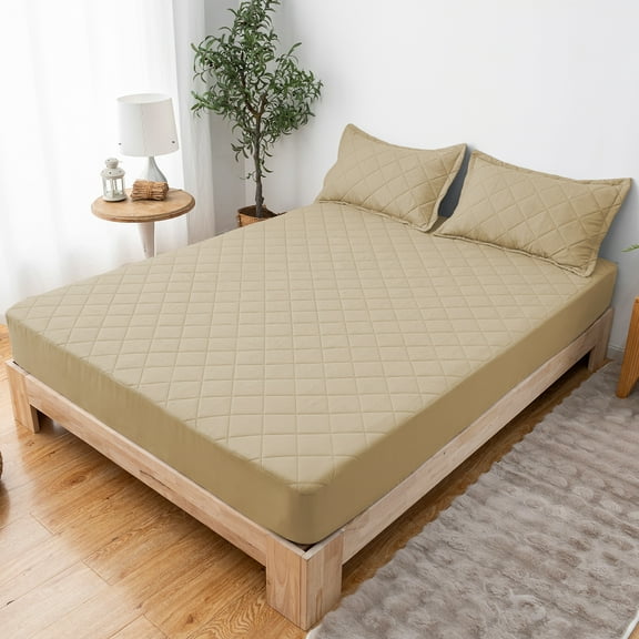 Queen Size Waterproof Mattress Protector - Soft Breathable Queen Bed Waterproof Mattress Cover, Noiseless, Washable Cooling Mattress Pad - Fitted with Stretchable 18 inches Deep Pocket