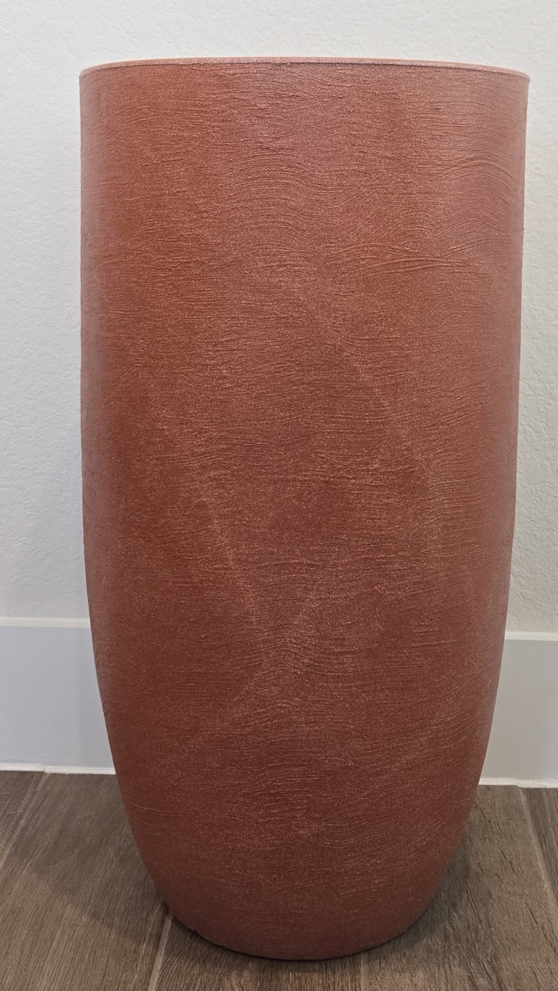 Queen Terracota Large