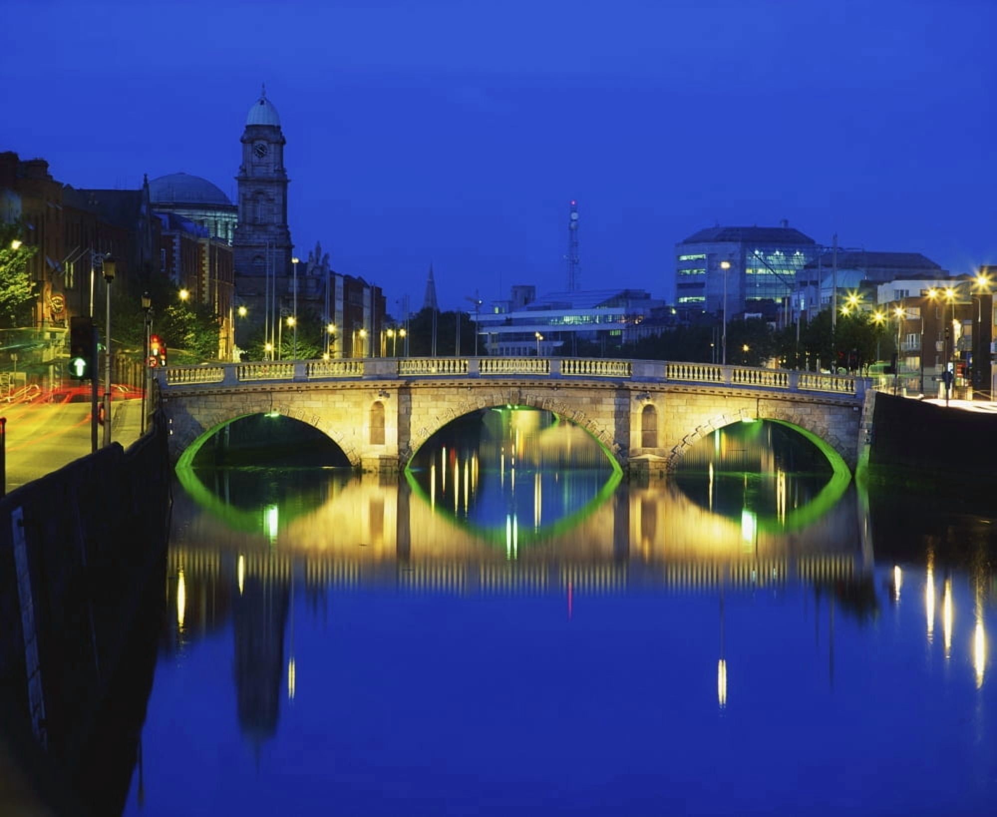 Queens Street Bridge River Liffey Dublin Ireland Bridge Over River At Night Canvas Art - The Irish Image Collection Design Pics (32 x 26)