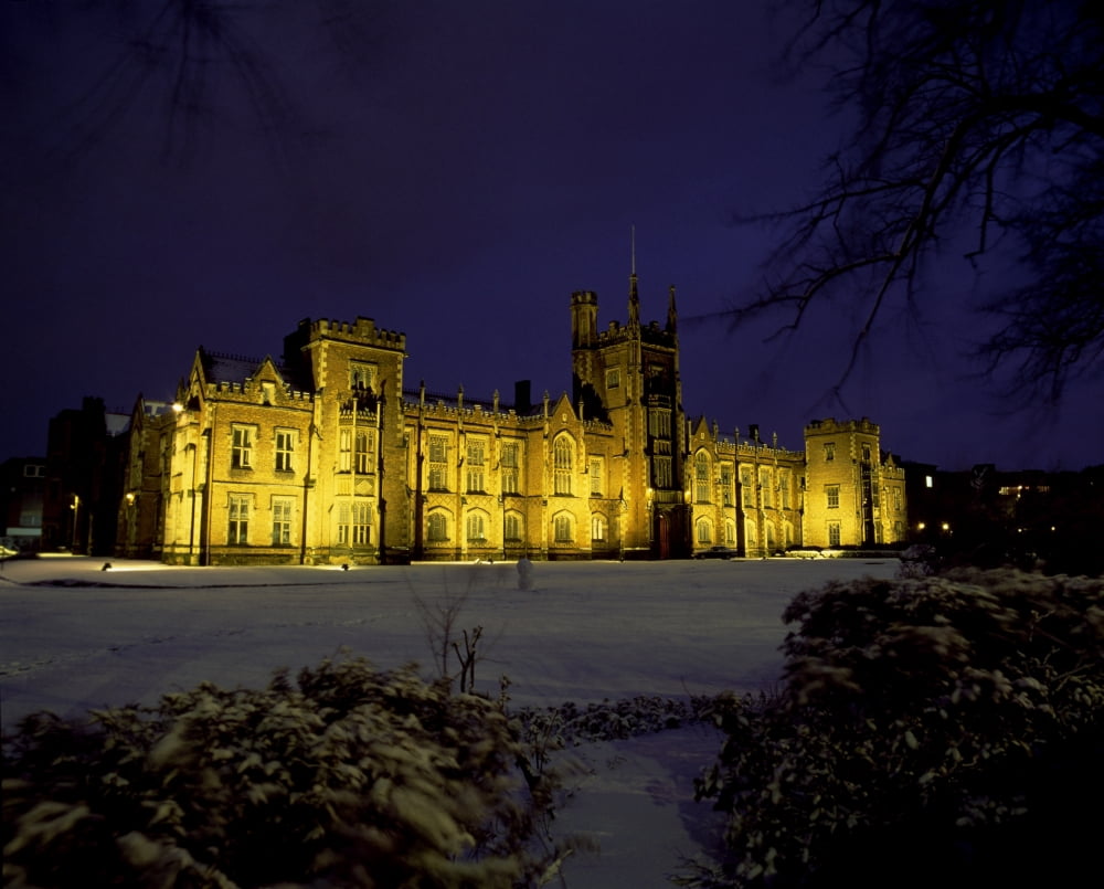 Queens University Belfast Ireland Canvas Art - The Irish Image Collection Design Pics (17 x 13)