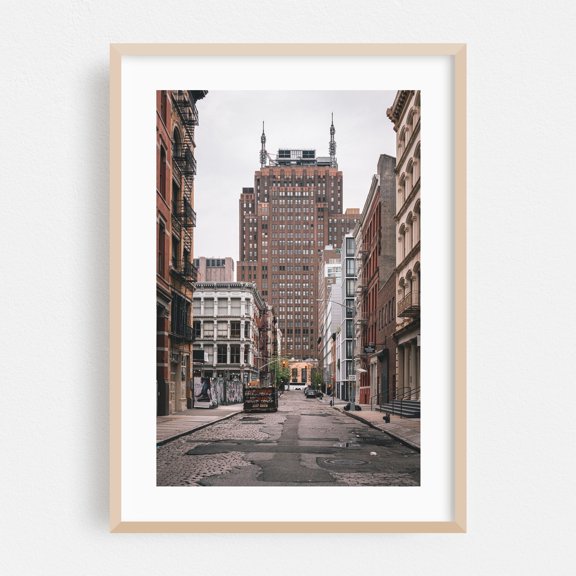 Quiet in Soho 03 - Manhattan New York Photography Cityscape Architecture Street Photography City Skyline Vintage Oak Framed Wall Art Print 5 x 7 inches