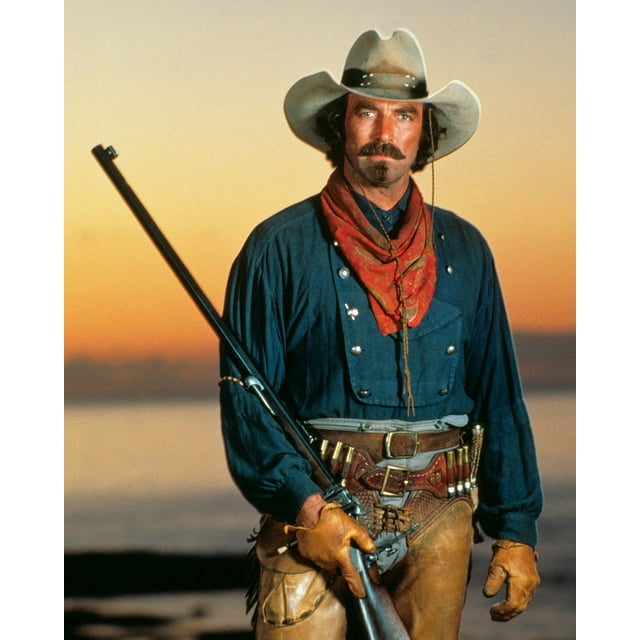 Quigley Down Under Tom Selleck Great Western Portrait Holding Rifle ...
