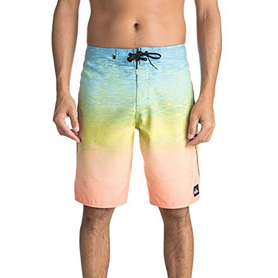 Quiksilver Men's Momentum Fader Boardshorts