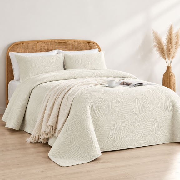 Quilt Bedding Set Cream Soft Lightweight Bedspread With Leaf Pattern Ultrasonicfiber Bed Coverlet For All Season (1 1 Sham)