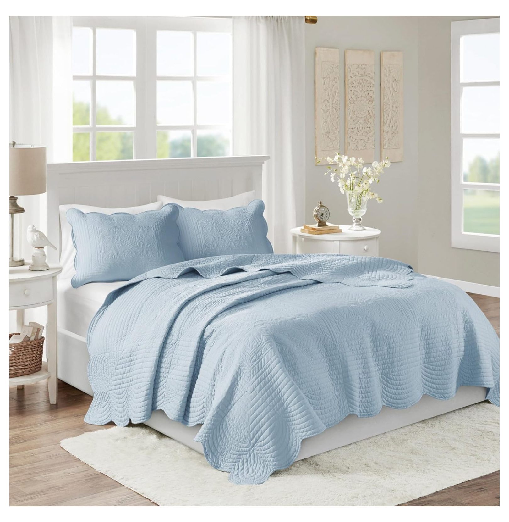 Quilt Set Damask Medallion Quilting with Scallop Edge, Cottage Coverlet