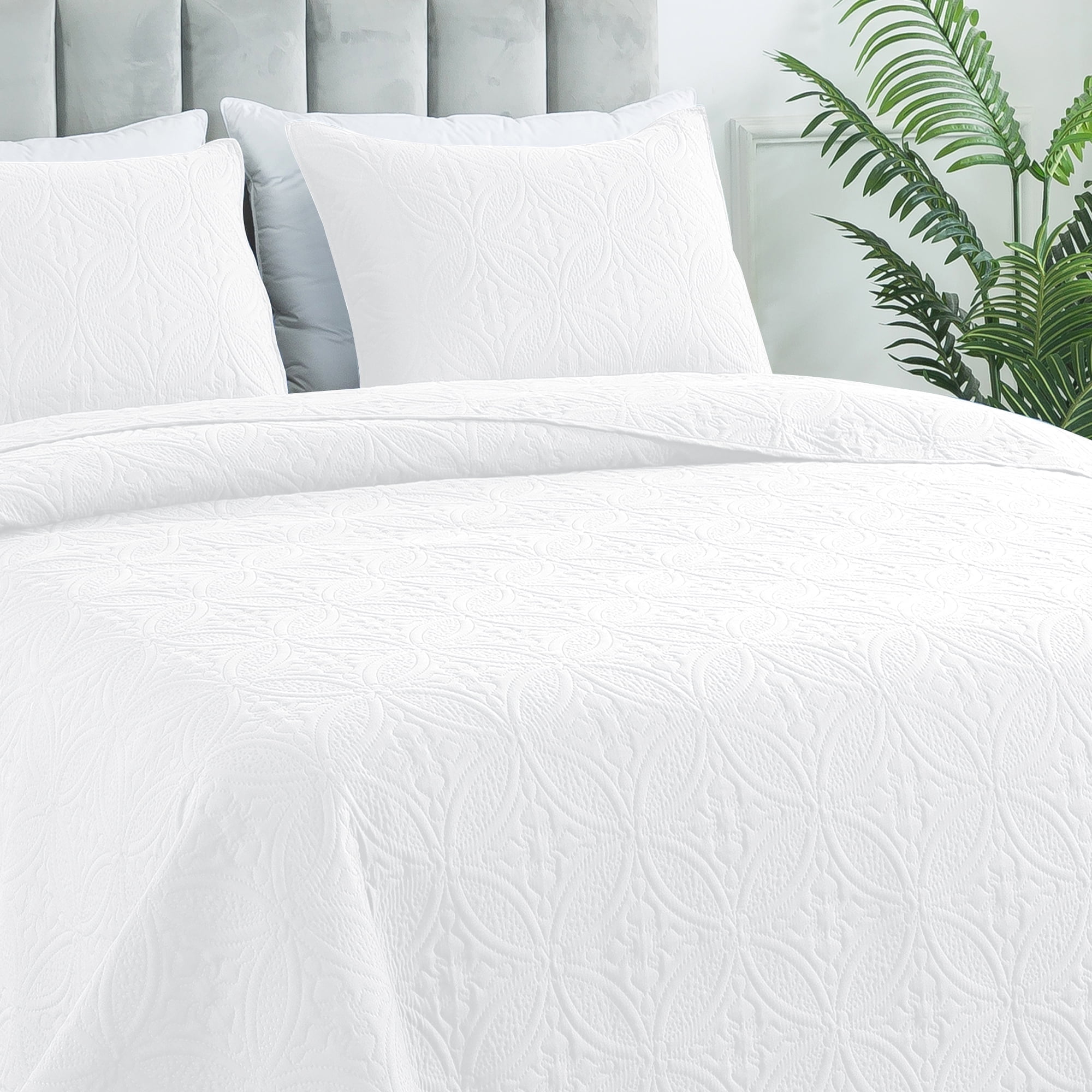Quilt Set Queen Size - Lightweight Quilts Summer Bedspreads for All Season 3 Piece (1 Quilt, 2 Pillow Shams) - White