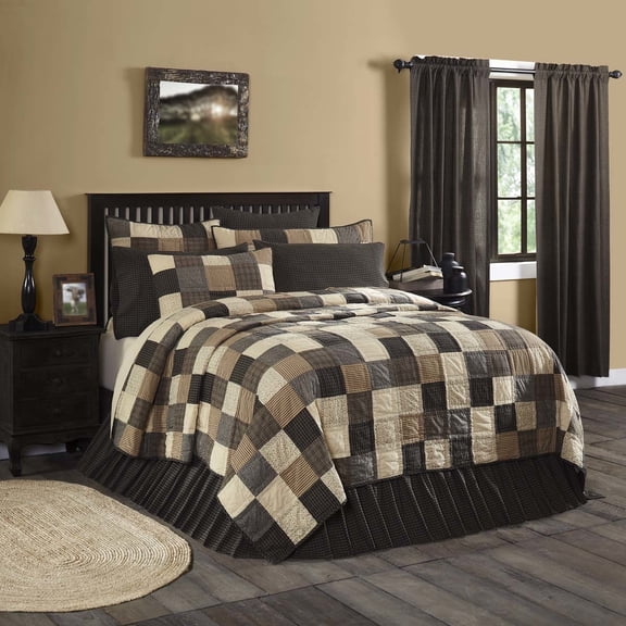 Quilt with Assorted Patchwork Blocks (Luxury King: 120 in. L x 105 in. W (10.5 lbs.))