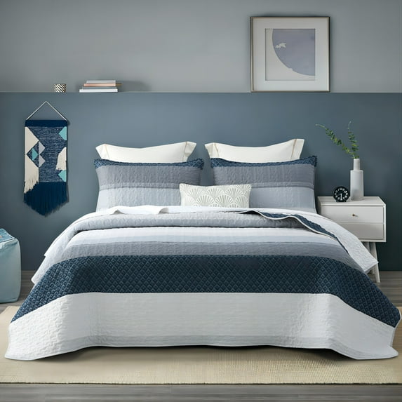 SLEEPBELLA Striped Quilt Set California King Size 3Pcs, Blue & Navy Striped Patchwork Pattern All Season Lightweight Coverlet Sets(Cal King 112x104, Blue Patchwork)