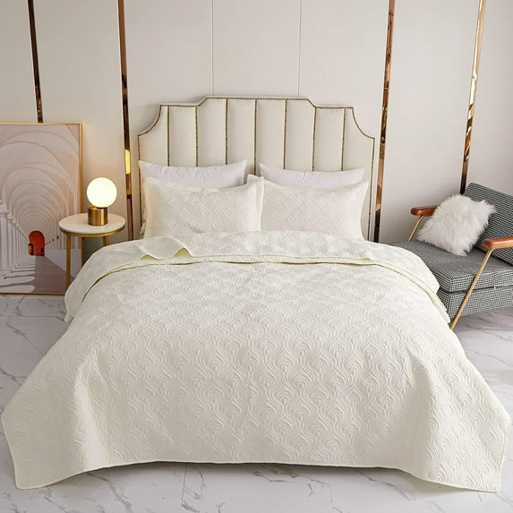 Quilted Floral Bedspread Set for Queen Beds – Includes Bedspread and Shams (Vine, Off White)