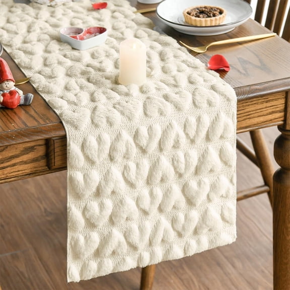 Quilted Love Heart Table Runner, 3D Quilted Embroidered Table Runner with Heart Shape Design for Home Dining Room Kitchen Table Decor 33x183cm，Beige