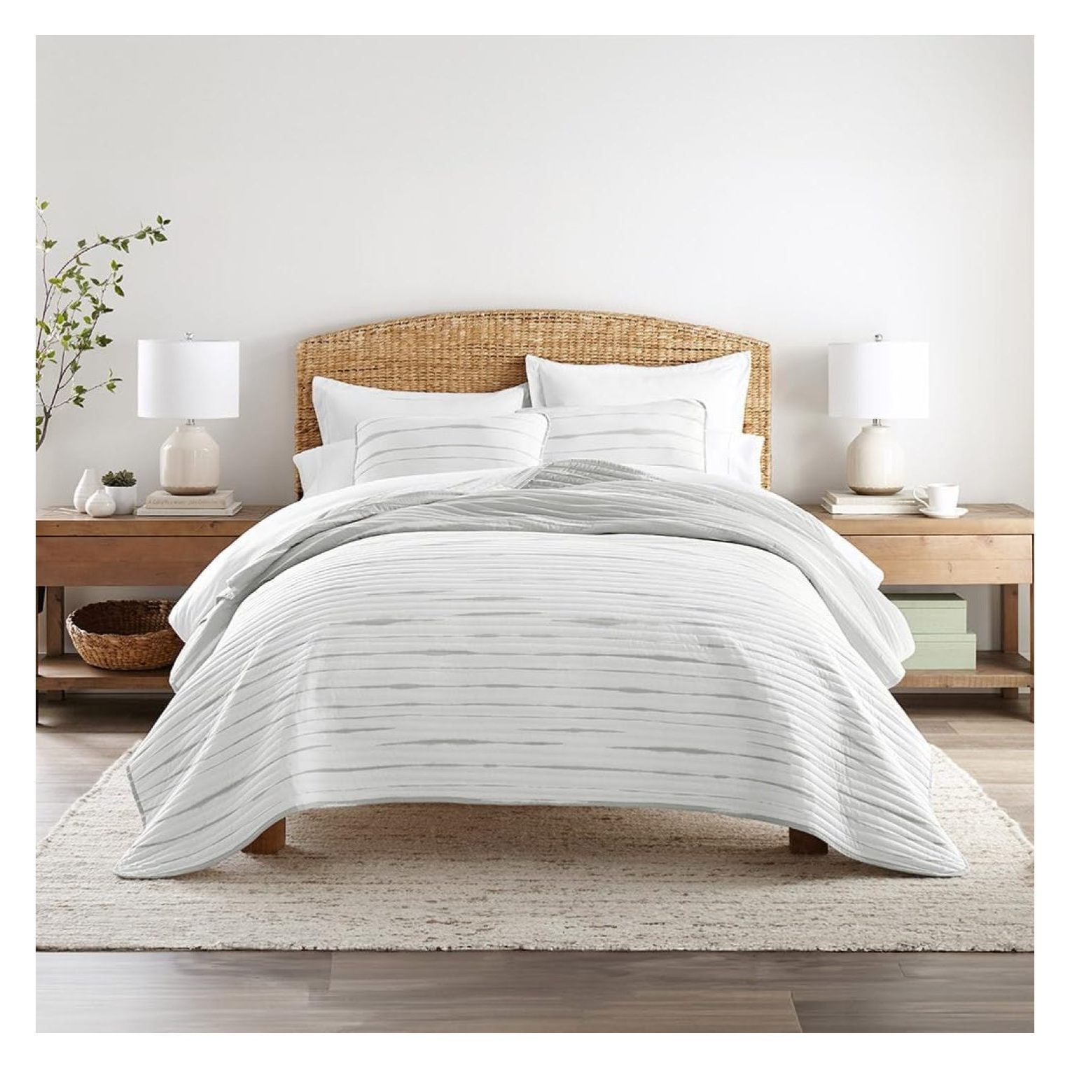 Quilts Queen Horizon Light Gray