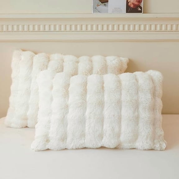Quyaojz 2 Pack Fluffy Faux Rabbit Fur Pillow Cases, Luxury Soft Plush Shaggy Bubble Pillowcases Standard Size with Zipper, Furry Fuzzy Ivory Long Pillow Shams Bedroom Living Room 50x75 cm, Beige