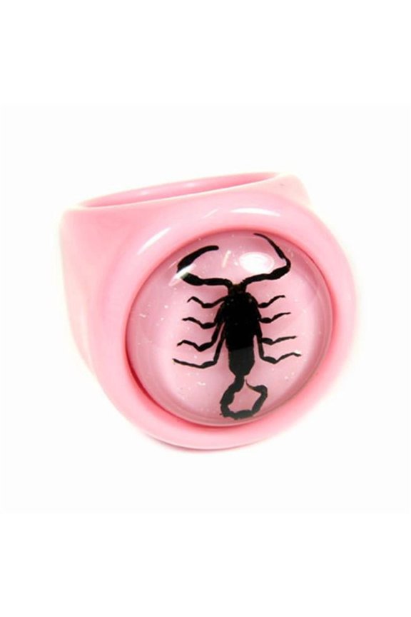 R0021-7 Riing Black Scorpion Pink Ring with Pink Background Size 7