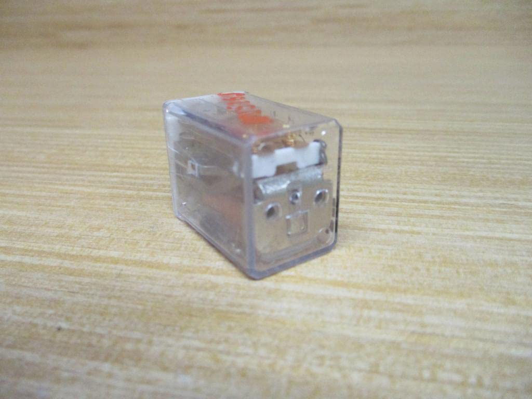 R10E1X224V Power Relay, DPDT, 24VAC, 5A, Plug in