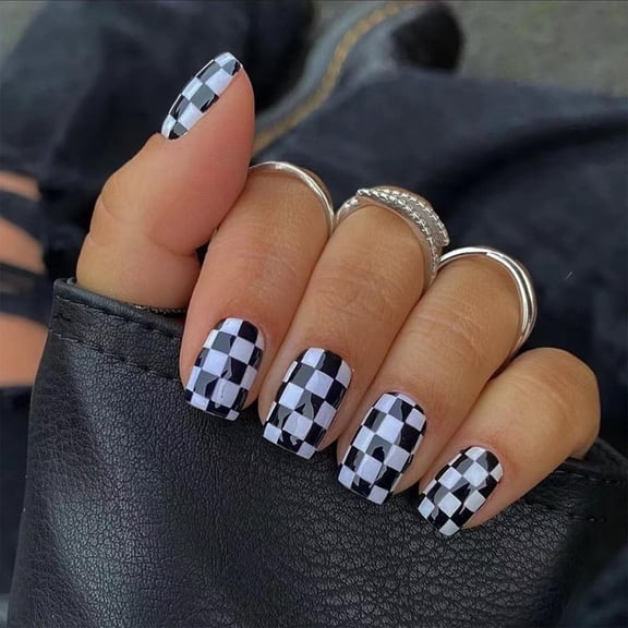 RAGUPEL 24 Pcs Short Press on Nails Black and White Checkerboard Fake Nails Square Acrylic Glossy False Nails Design Artificial Reusable Glue on Nail Short Coffin Stick on Nails for Women Girls