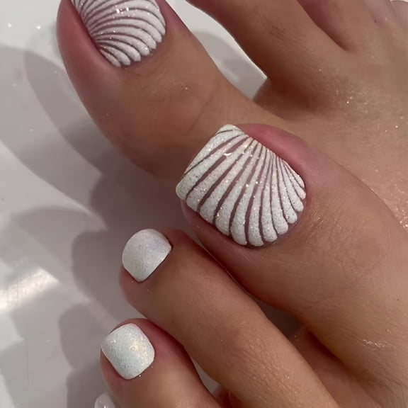 RAGUPEL White Toe Press on Nails Short Toe Nail Press Ons with Shell Pattern Designs Summer Press on Toenails for Women Square Fake Toe Nails Reusable Acrylic Toenails for Pedicure Decorations 24Pcs