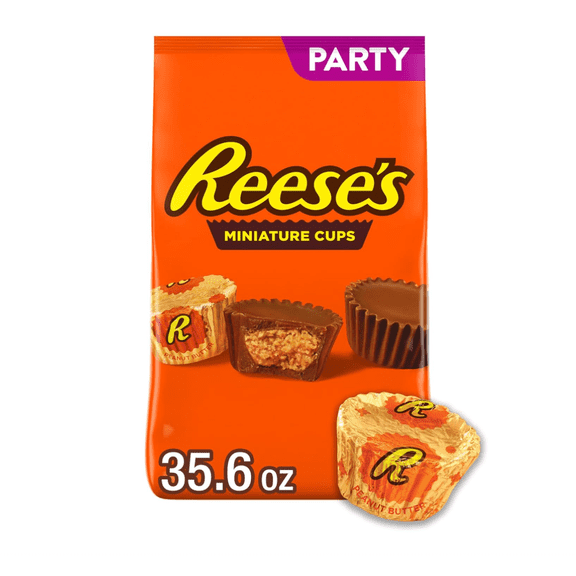 REESE'S Miniatures Milk Chocolate Peanut Butter Cups, Candy Party Pack, 35.6 oz