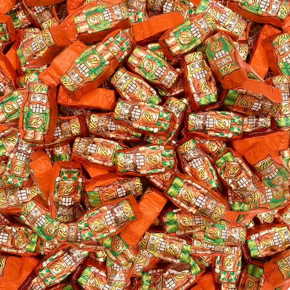 REESE's Chocolate Peanut Butter Creme Nutcrackers Holiday Candy, 2 Pound Bag