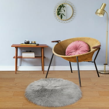 REGALWOVEN Faux Fur Area Rug Shaggy Floor Mat, Light Gray 2x2 Feet Round