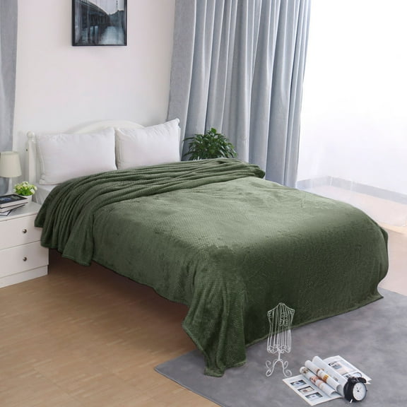 REGALWOVEN Flannel Fleece Throw Blanket Waffle Microfiber Fuzzy Blanket Bed, Army Green 70"x78"