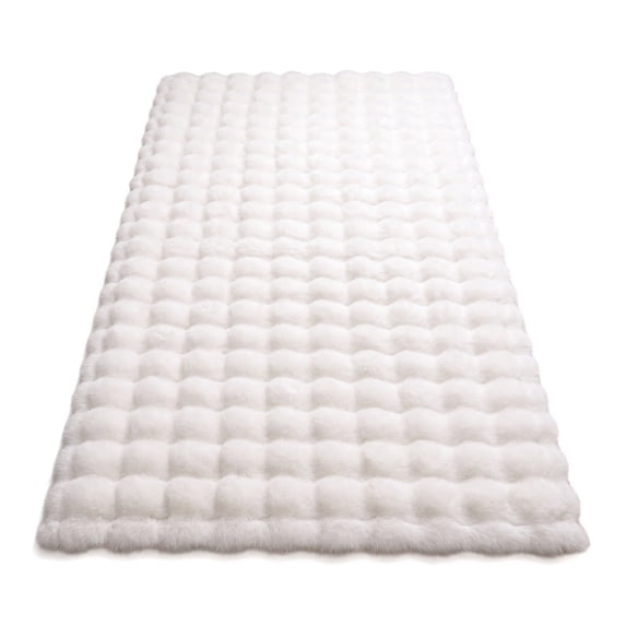 REGALWOVEN Modern Geometric Bath Mat, Soft Absorbent Shaggy Area Rug, Non-Slip Unique Abstract Boho Plush Carpet for Bathroom White 32" x 20"