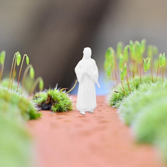 RENACLIPY 2-Pack Miniature White Resin Figurines for Chinese Landscaping and Decorative Displays