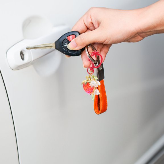 RENACLIPY Cute Strawberry Keychain Bag Charm ABS Decorative Accessory for Women Fashion Style Enhancement 1 Set