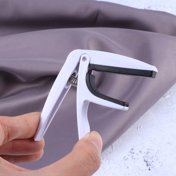 RENACLIPY Ukulele Capo Zinc Alloy Build, Compatible with Guitar and Ukulele, Easy to Use for Musicians