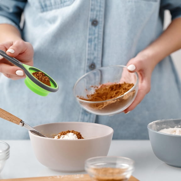 REOFLYUP Assorted Color Measuring Cup Set Telescopic Design for Convenient Kitchen Measuring