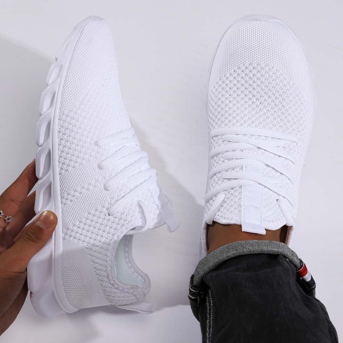 lightweight athletic shoes