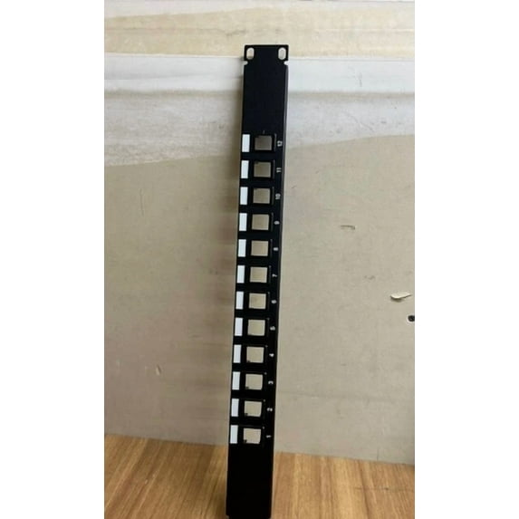 RHEA- Cables To Go 3857 (757120038573) Patch Panel