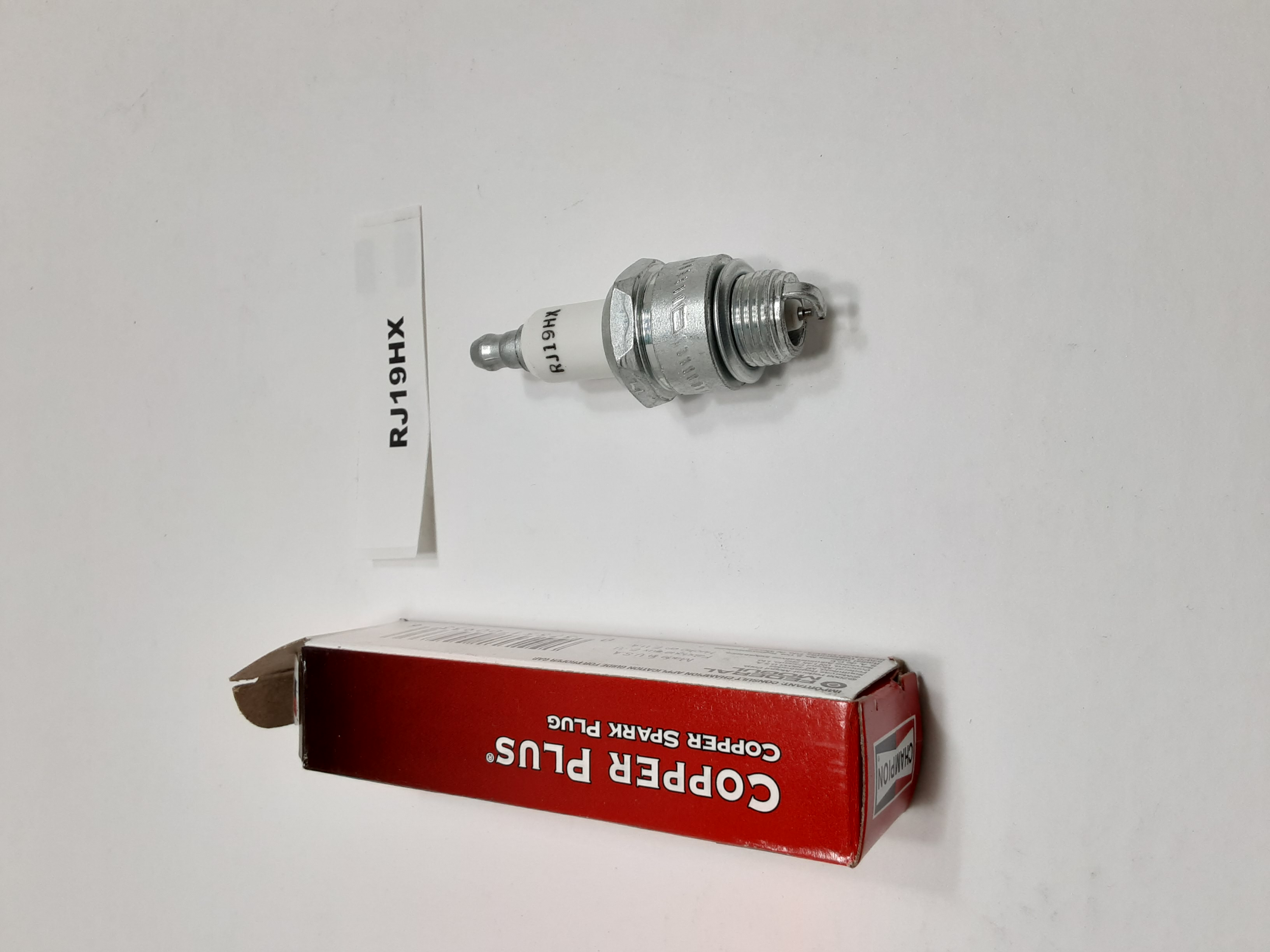 RJ19HX Spark Plug Champion