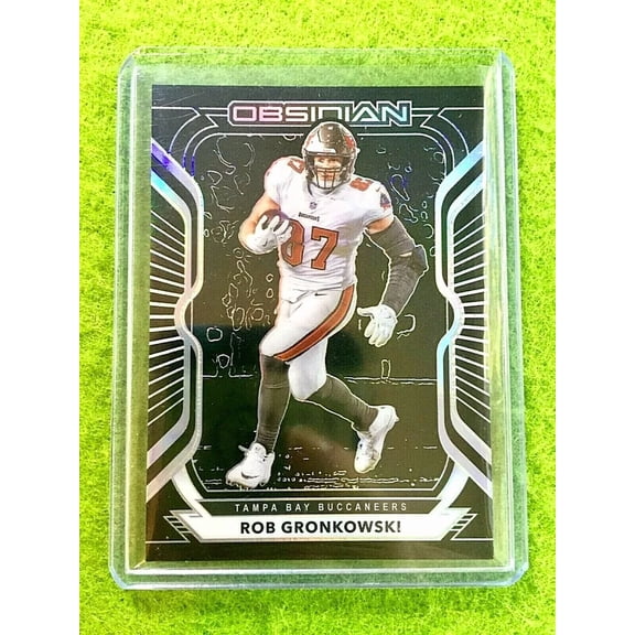 ROB GRONKOWSKI SILVER PRIZM CARD JERSEY #87 BUCCANEERS 2020 Panini Obsidian Bucs