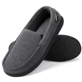 GOLD TOE Mens Black Fleece Lined Round Toe Slip On Slippers Shoes