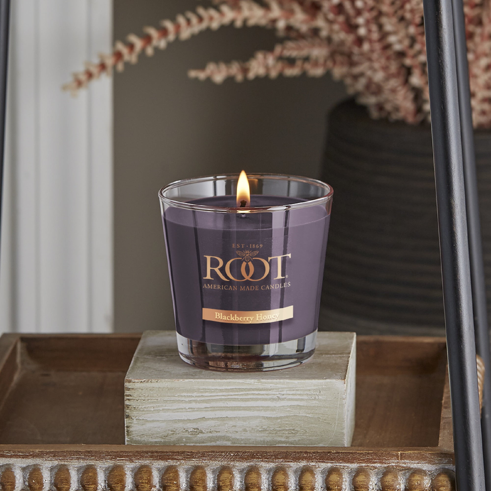 Blackberry Honey Scented Beeswax Blend Candle in Glass Jar