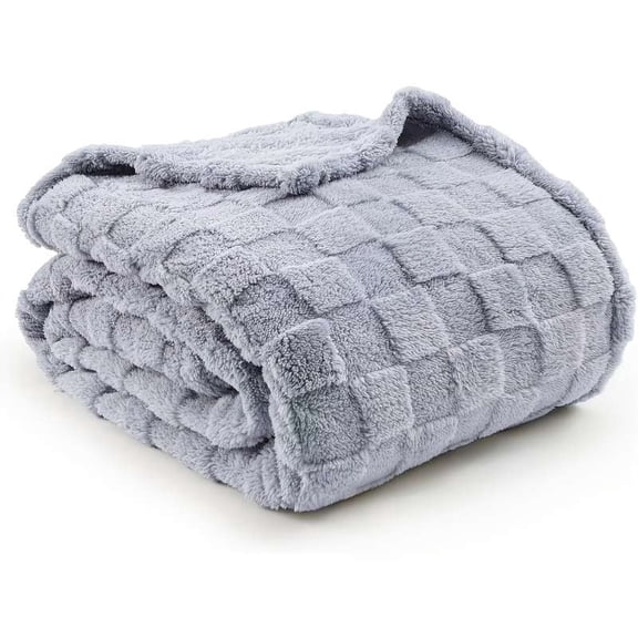 ROSEKIND Super-soft Aesthetic 3D Embossed Checkerboard Fleece Throw Blanket, Reversible Luxury Textured Fuzzy Plush Throw for Couch Bed Sofa, All-season, Blue Grey, 30"x40"